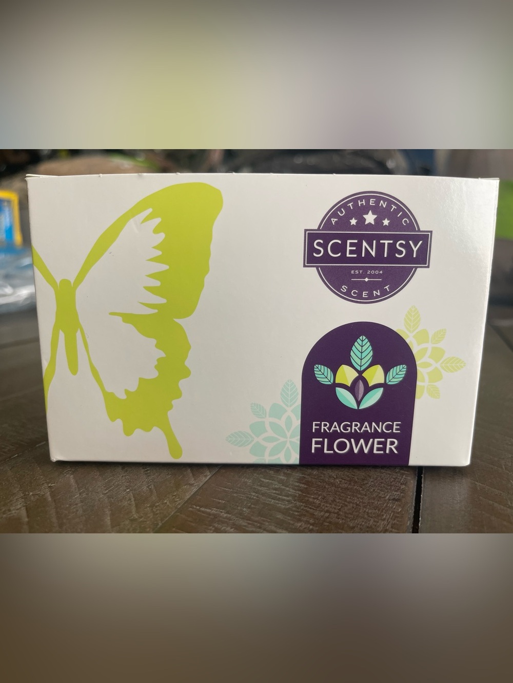 Scentsy Fragrance Dalia Flower - Amazon Rain